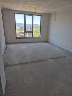 Продава Тристаен апартамент Ново строителство в гр.Казанлък