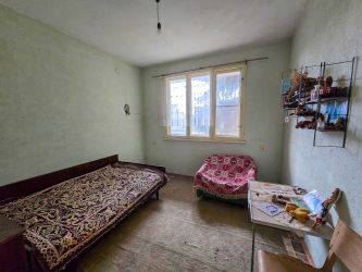 Продава Къща Тухла в гр.Казанлък