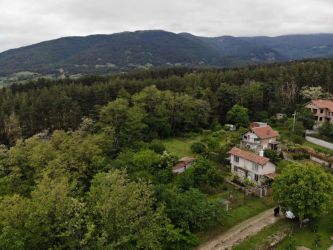 Продава къща в село Долно Изворово !