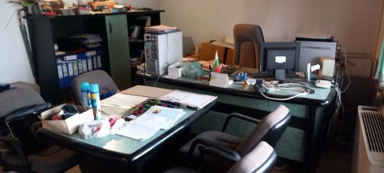 КЪЩА,МАГАЗИН,ОФИСИ СЕВЕРНО ОТ РОЗАРИУМА.