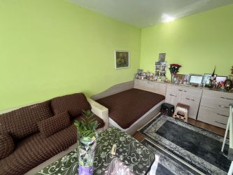 Гарсониера за продажба – кв. Изток