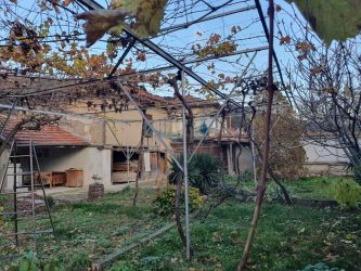 Продава Къща Масивно строителство в гр.Казанлък