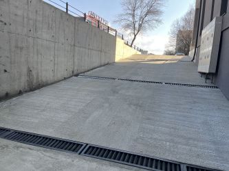 Продава подземен гараж,  ново строителство, с акт 16, Казанлък