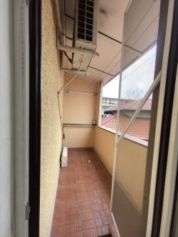 ДВУСТАЕН ОБЗАВЕДЕН С ТЕХНИКА И МЕБЕЛИ АПАРТАМЕНТ В РАЙОНА НА ПОЛИКЛИНИКАТА