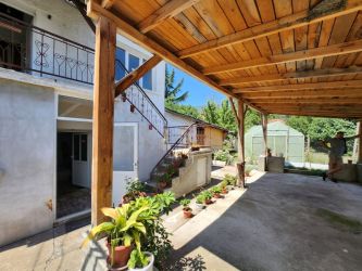 Продава Къща Масивно строителство в гр.Казанлък