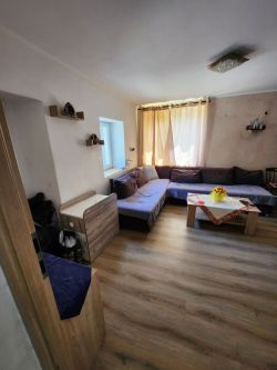 Продава Къща Масивно строителство в гр.Казанлък