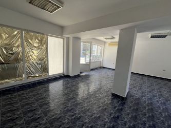 Отдава се под наем търговско помещение в района на ОУ „Георги Кирков“, гр. Казанлък