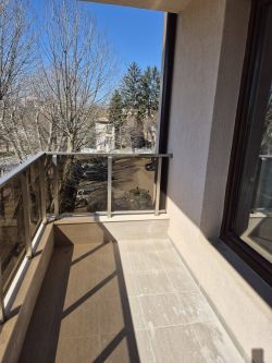 Отдава под наем Тристаен апартамент Ново строителство в гр.Казанлък