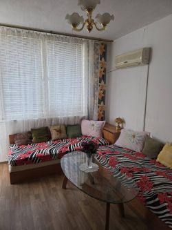 Агенция Елия продава 3 стаен масивно СТРОИТЕЛСТВО - ЦЕНТЪР