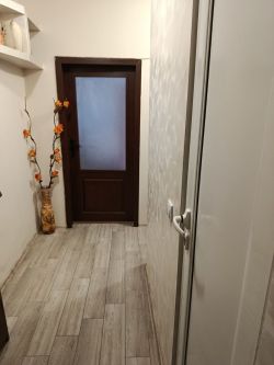 Агенция за недвижими имоти "ОЛИМПИЯ" продава :