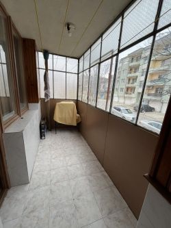 Отдава под наем обзаведен двустаен апартамент до ВиК