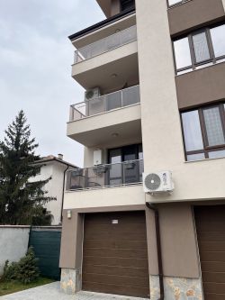 Продава гараж ново строителство – 30 кв.м., близо до Културния дом, Казанлък