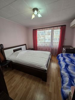 Агенция за недвижими имоти ”ОЛИМПИЯ” продава :