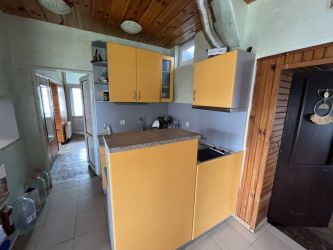 Къща с потенциал за къща за гости в с. Голямо Дряново – простор, функционалност и инвестиционна възм