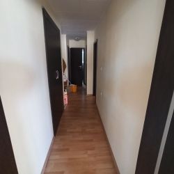 ЧЕТИРИСТАЕН АПАРТАМЕНТ В ШИРОК ЦЕНТЪР