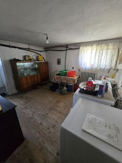 Агенция за недвижими имоти "ОЛИМПИЯ" продава :