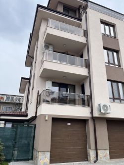 Продава гараж ново строителство – 30 кв.м., близо до Културния дом, Казанлък