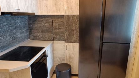 Двустаен апартамент за продажба – център, гр. Казанлък