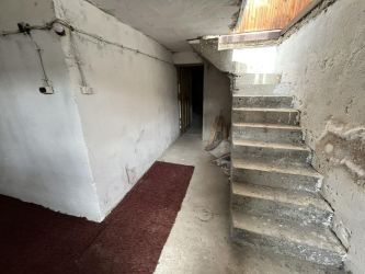 Къща с потенциал за къща за гости в с. Голямо Дряново – простор, функционалност и инвестиционна възм