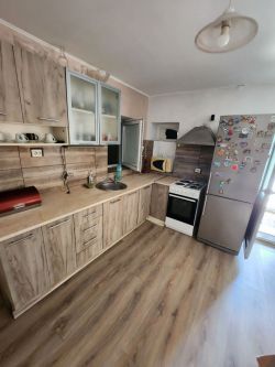 Продава Къща Масивно строителство в гр.Казанлък