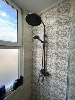 Тристаен апартамент за продажба – гр. Казанлък, район Капрони