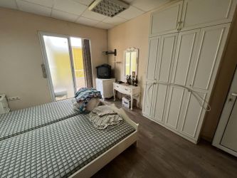 Продава се двустаен апартамент до у-ще СУ Екзарх Антим I, гр. Казанлък