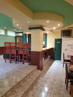 Продава търговско помещение в района на Манастира