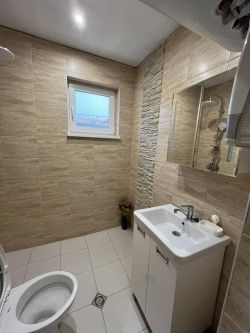 Масивна къща за продажба в с. Розово – уют, функционалност и отлична цена