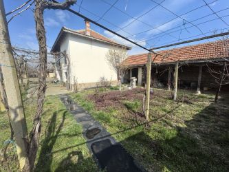 КЪЩА  В СЕЛО ЧЕРГАНОВО