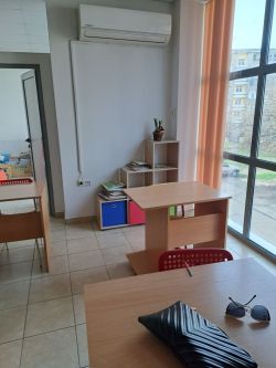 Офис под наем в района на Лидл, гр. Казанлък