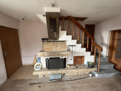 Продажба на прекрасна двуетажна вила в село Долно Сахране