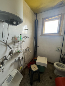 Двустаен апартамент за продажба до у-ще „Св. Св. Кирил и Методий“, гр. Казанлък