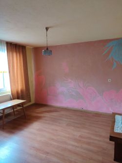 Едноетажна къща с двор за продажба – гр. Шипка