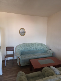 Продава Тристаен апартамент Масивно строителство в гр.Казанлък