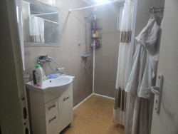 Продава Тристаен апартамент Масивно строителство в гр.Казанлък