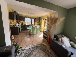 Къща за продажба в Габарево, Казанлък – двуетажна, обзаведена, двор 450 кв.м.