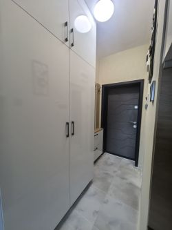 БОКСОНИЕРА В РАЙОНА НА АБАЯТА