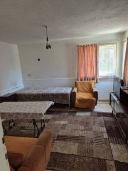 Продава Къща Масивно строителство в с.Енина