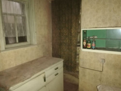 Първи етаж от къща 59 кв.м в предпочитан район до Парк Розариум – подходящ за жилище или офис