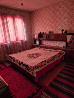 Продава Къща Масивно строителство в с.Енина