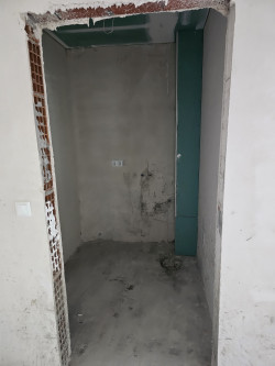 Продава голям двустаен ново строителство гр. Казанлък