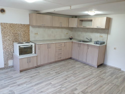 Продава Къща Масивно строителство в с.Енина