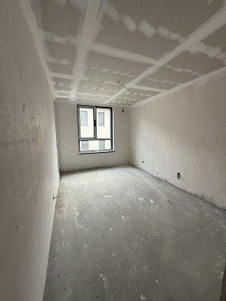 ТРИСТАЕН апартамент - ПРОДАЖБА