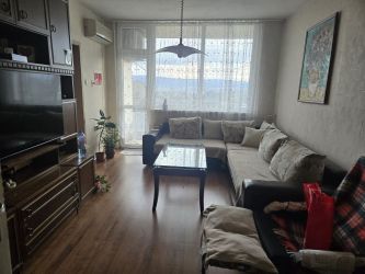 Продава Тристаен апартамент Масивно строителство в гр.Казанлък