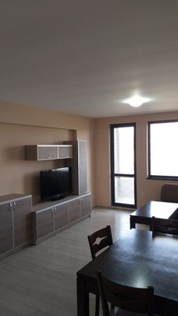 Отдавам под наем двустаен апартамент