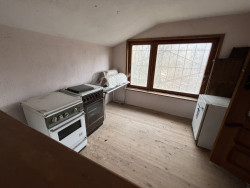 Продажба на прекрасна двуетажна вила в село Долно Сахране