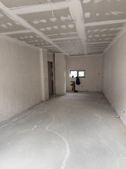 ТРИСТАЕН апартамент - ПРОДАЖБА