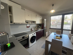 Тристаен апартамент с гараж за продажба – ново строителство, район Болницата, гр. Казанлък