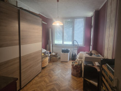 Продава Тристаен апартамент Масивно строителство в гр.Казанлък