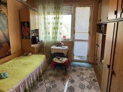 Двустаен апартамент за продажба до у-ще „Св. Св. Кирил и Методий“, гр. Казанлък